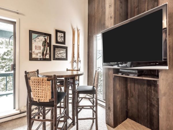 Alta Condo 982549