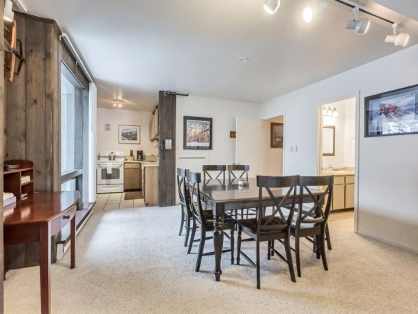 Alta Condo 982549