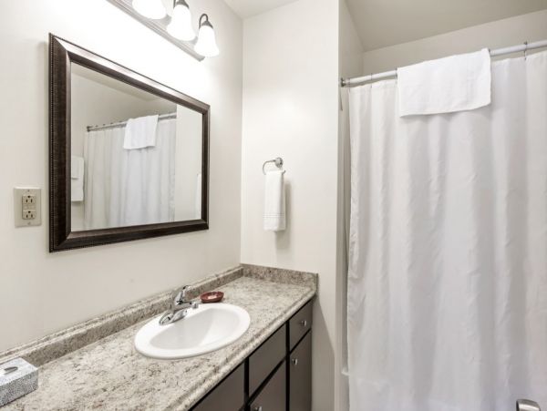 Alta Condo 982549