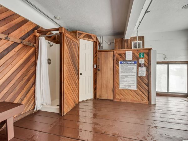 Alta Condo 982549