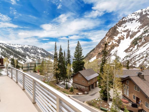 Ski-in/Ski-out Five Bedroom Alta Vacation Rental Home