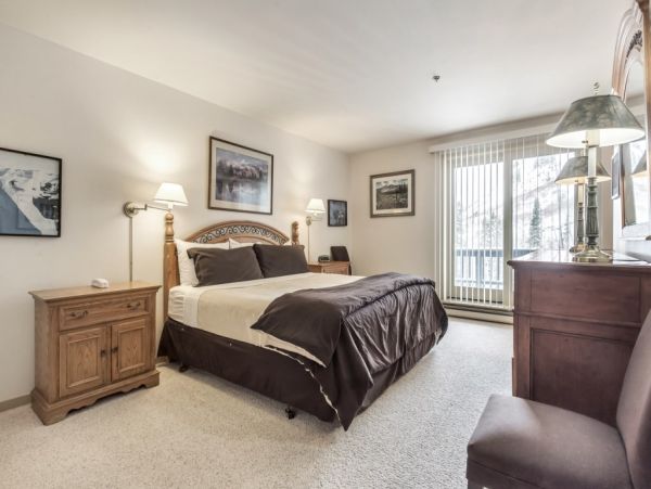 Alta Condo 982551
