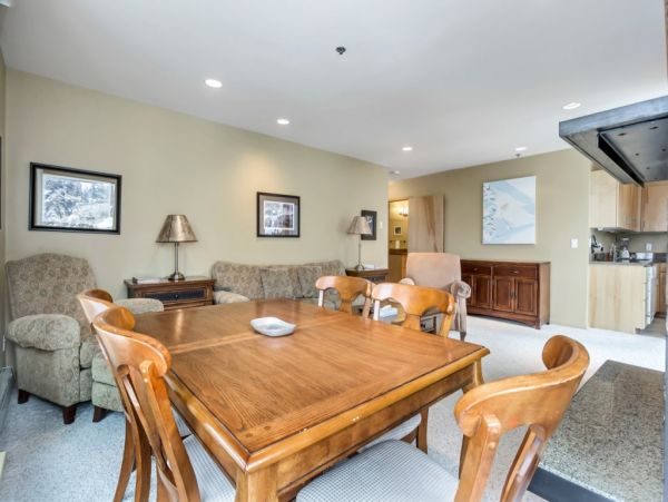 Alta Condo 982551