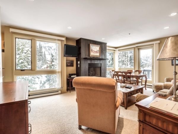 Alta Condo 982551