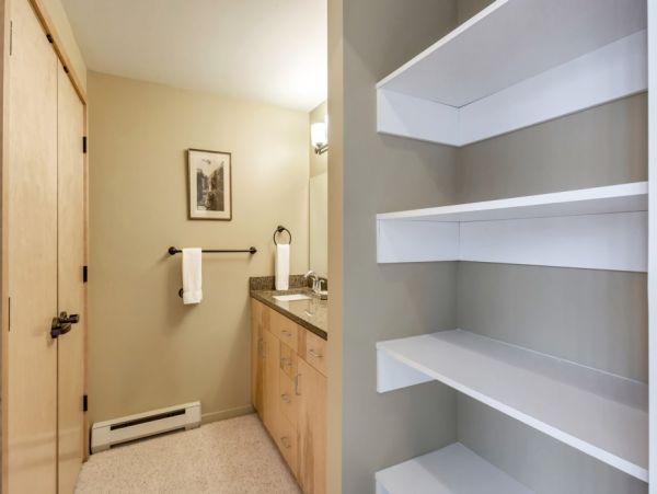 Alta Condo 982551