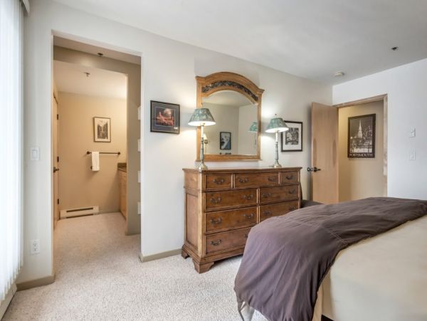 Alta Condo 982551