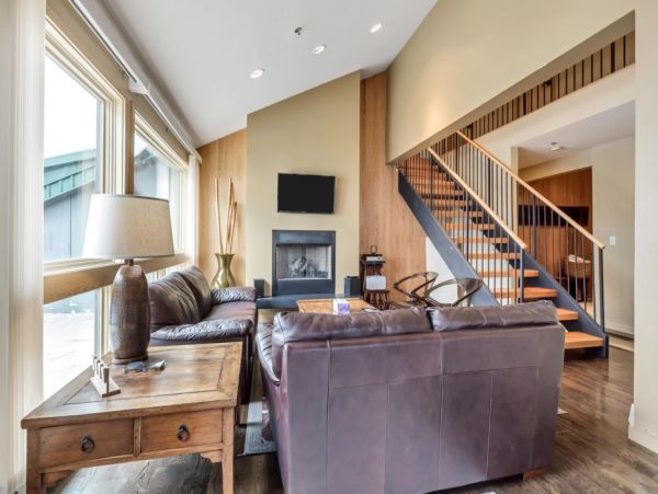 Alta Condo 982552