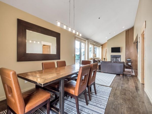 Alta Condo 982552