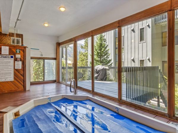 Alta Condo 982552