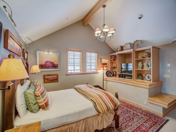 Mountain View Three Bedroom Alta Ski-in/Ski-out Vacation Rental