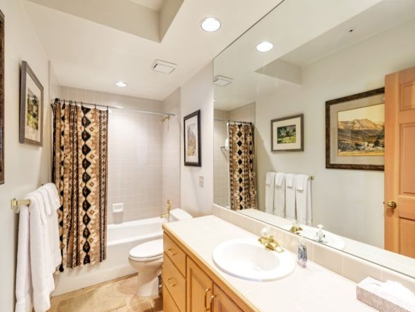 Mountain View Three Bedroom Alta Ski-in/Ski-out Vacation Rental