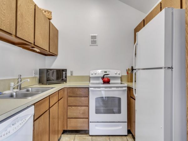 Alta Condo 982556