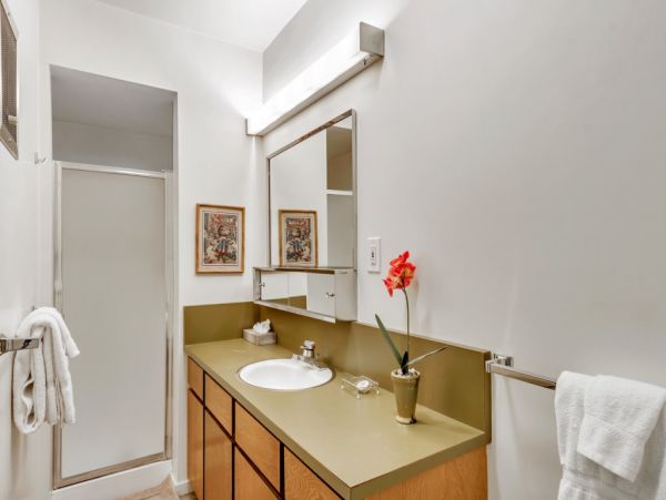 Alta Condo 982556