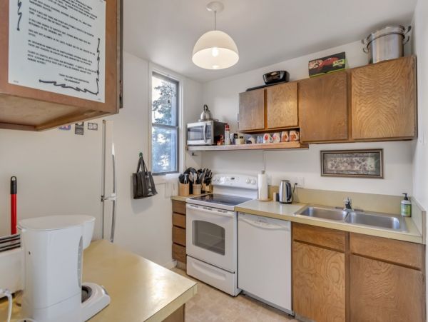 Alta Condo 982557