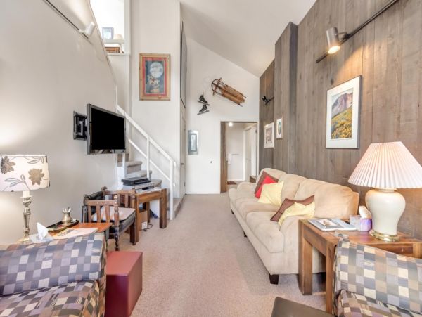 Alta Condo 982557