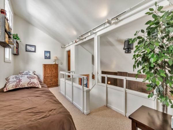 Alta Condo 982557