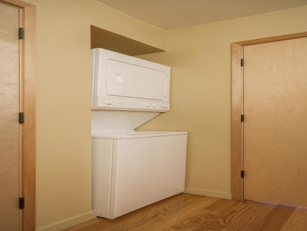 Alta Condo 982558