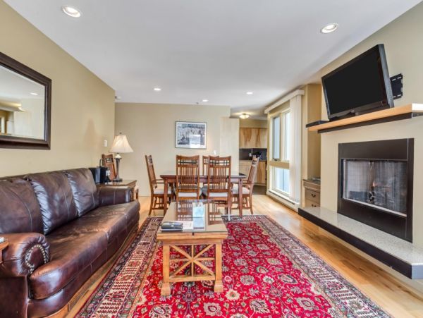 Alta Condo 982558
