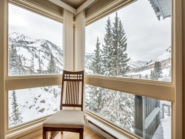 Alta Condo 982558
