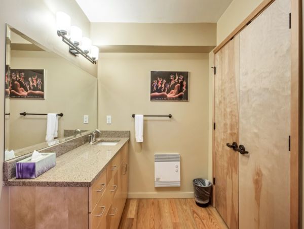 Alta Condo 982558