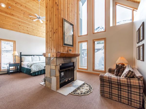 Alta Condo 982559