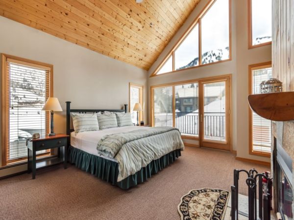 Alta Condo 982559
