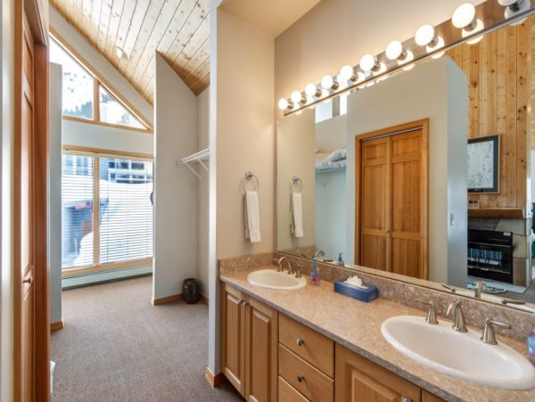 Alta Condo 982559