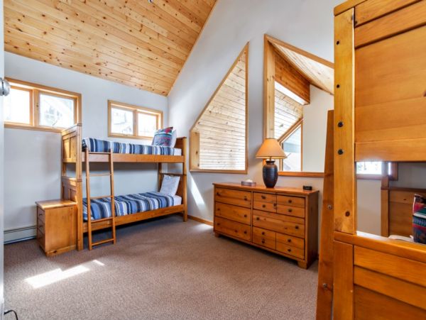 Alta Condo 982559