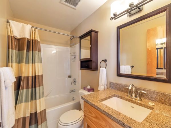 Alta Condo 982560