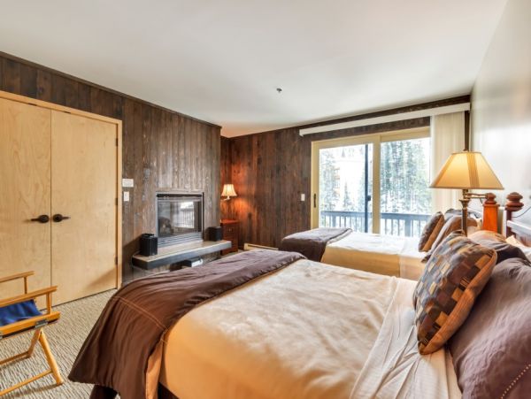 Alta Condo 982560