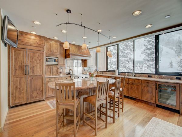 Alta Condo 982561