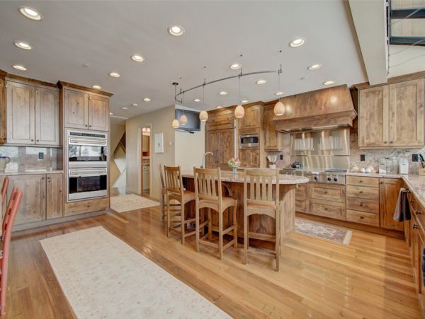 Alta Condo 982561