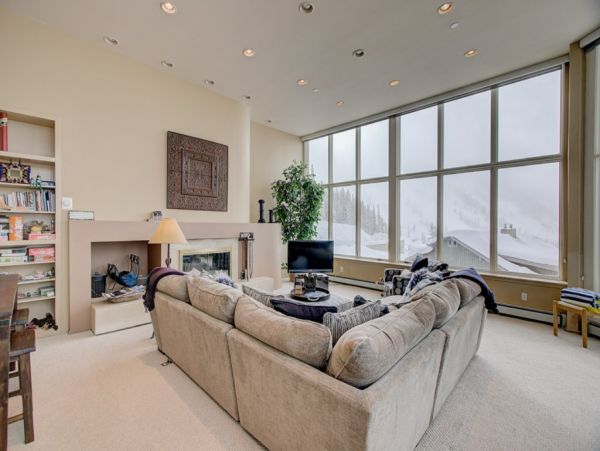Alta Condo 982561