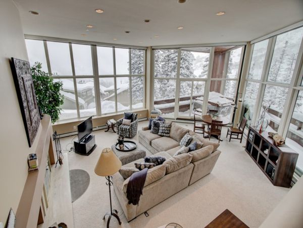 Alta Condo 982561