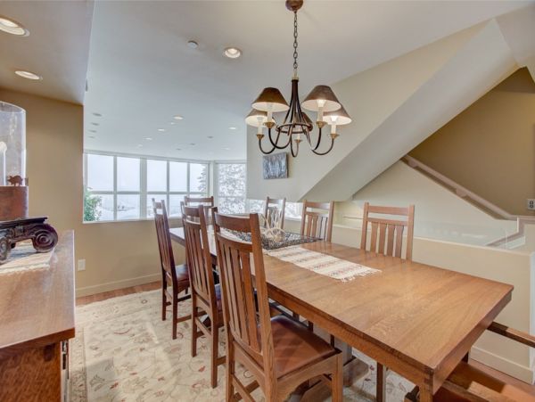 Alta Condo 982561