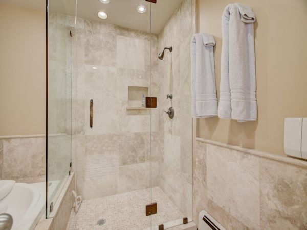 Alta Condo 982561