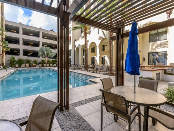 Tampa Condo 982573