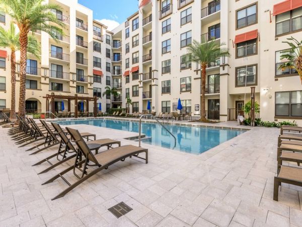 Tampa Condo 982573