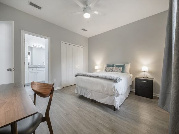 Tampa Condo 982575