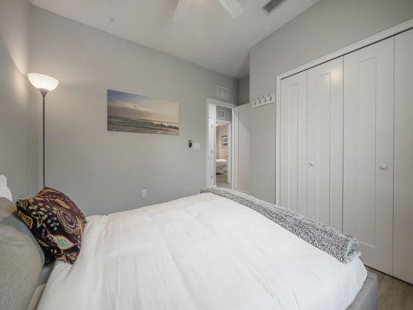 Tampa Condo 982575