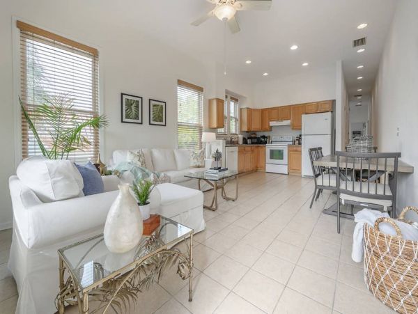 Tampa Home 982586
