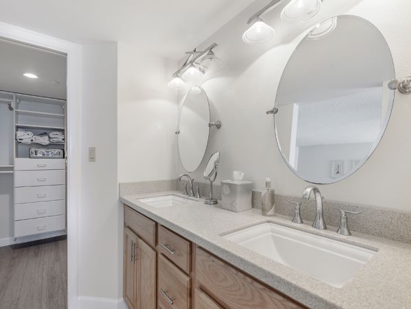 Clearwater Condo 982591