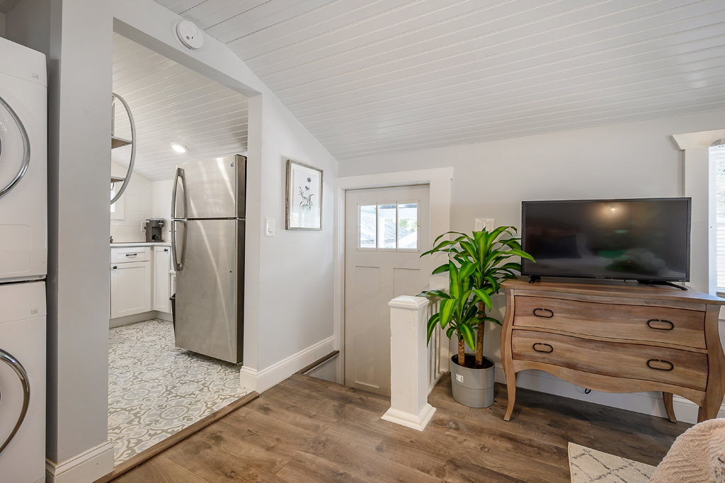 St. Petersburg Home 982596