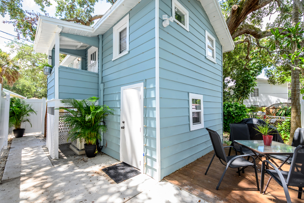 St. Petersburg Home 982596