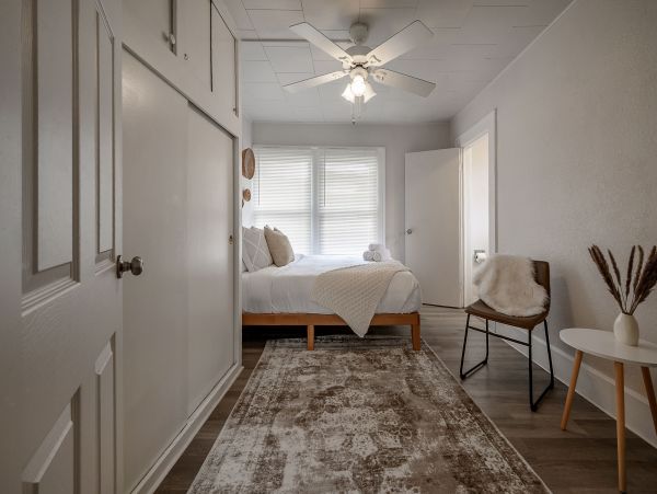 St. Petersburg Home 982597