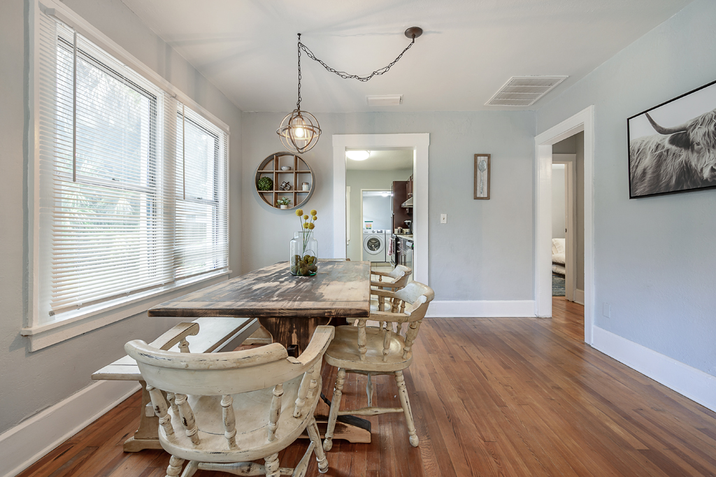 St. Petersburg Home 982598
