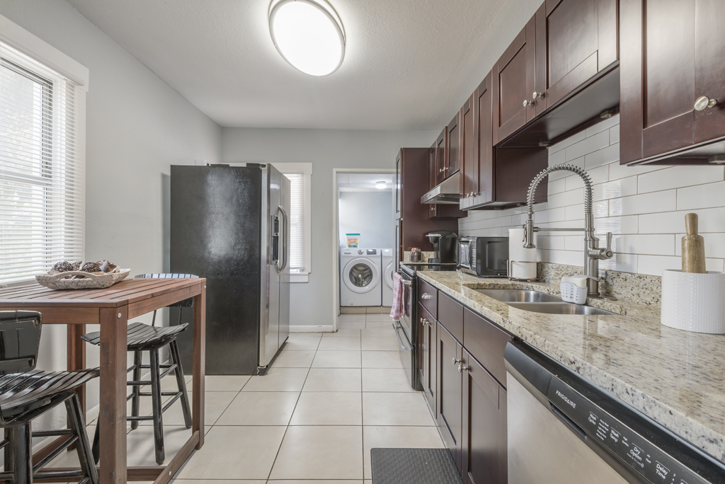 St. Petersburg Home 982598