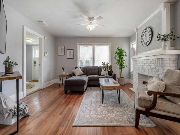 St. Petersburg Home 982599