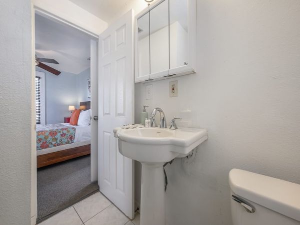 Tampa Home 982600