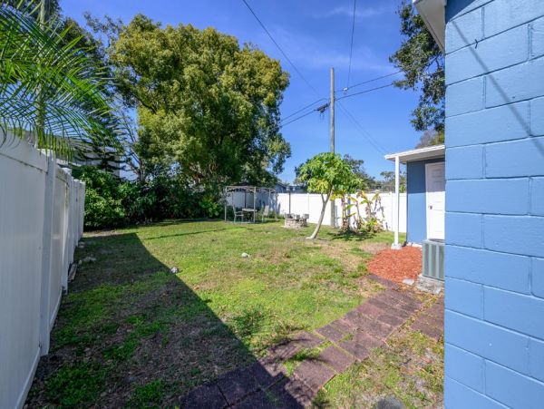 Tampa Home 982600